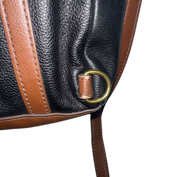 Fossil dual tone Leather Backpack - Missing one strap - Picture 6 of 12